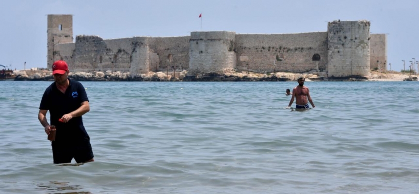 Mersin'de deniz suyu düzenli olarak kontrol ediliyor