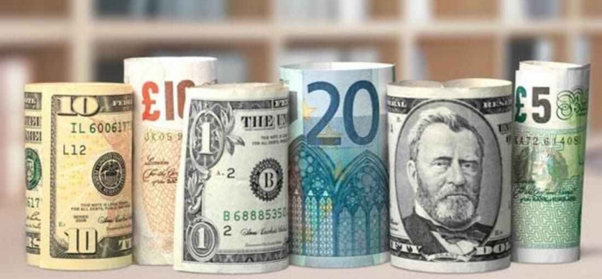 Euro 17,57 liradan, sterlin 20,38 liradan haftaya başladı