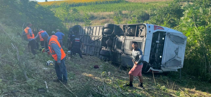 Kırklareli'nde yolcu otobüsü devrildi