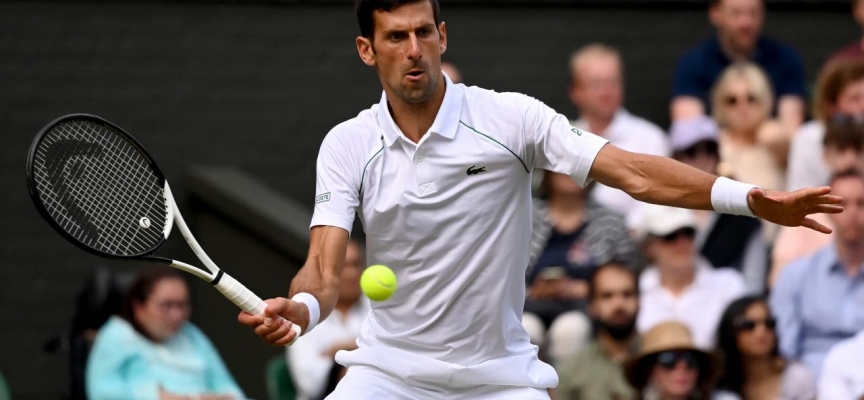 Djokovic Wimbledon'da yarı finalde