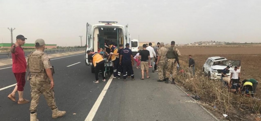 Mardin'de cip devrildi, 2'si ağır 4 kişi yaralandı