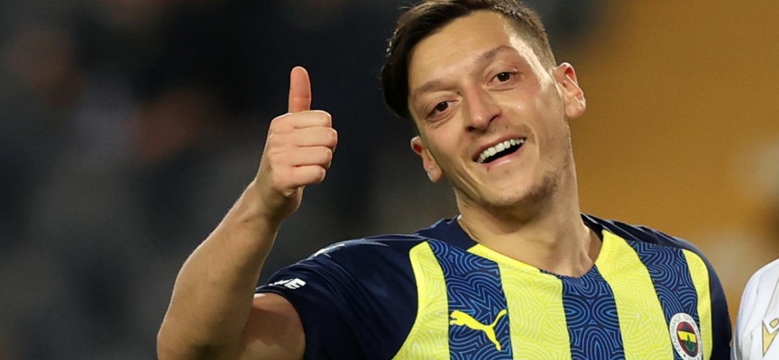 Fenerbahçe Mesut Özil ayrılığını duyurdu