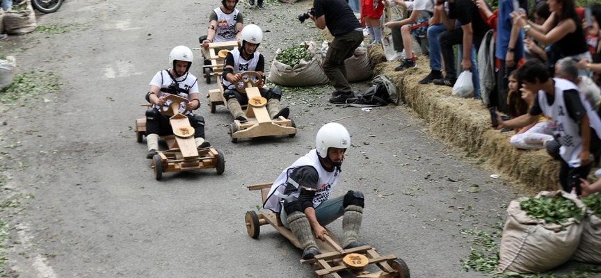 Rize'de tahta araba şenliği düzenlendi