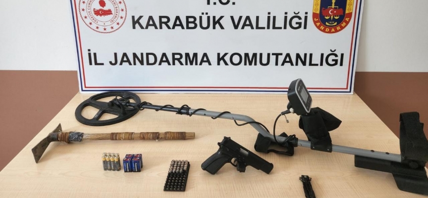 Karabük'te kaçak kazı yapan 2 kişi suçüstü yakalandı