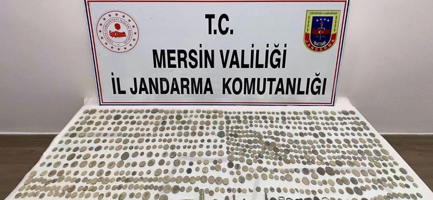 Mersin'de 732 sikke ve 13 obje ele geçirildi