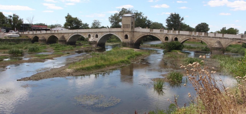 Tunca Nehri'nde su seviyesi yüzde 50 azaldı