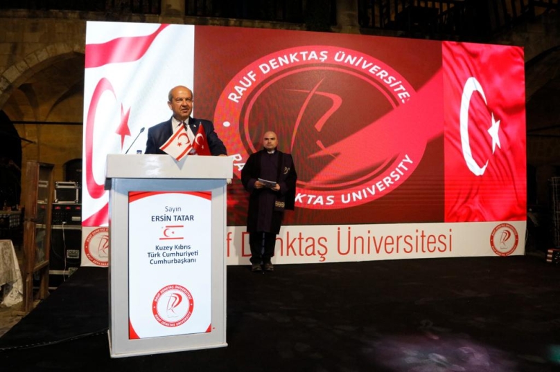 Cumhurbaşkanı Tatar, Rauf Denktaş Üniversitesi mezuniyet törenine katıldı