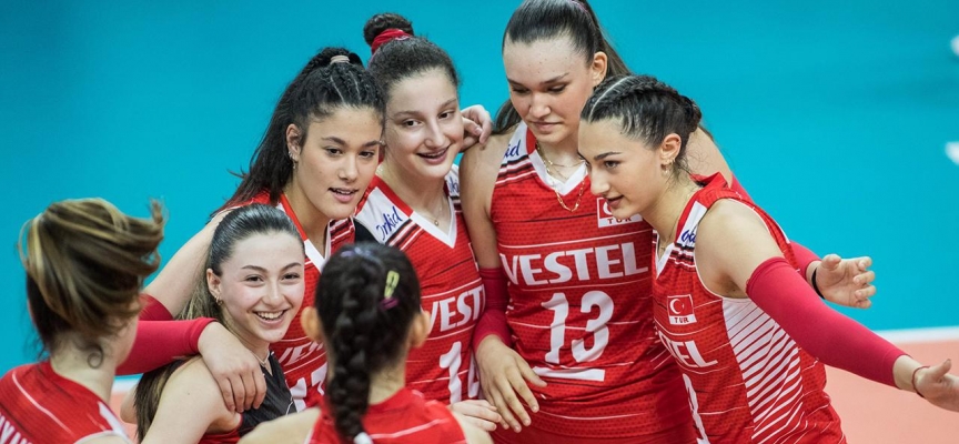 U17 Kız Voleybol Milli Takımı, Avrupa Şampiyonası’nda finalde