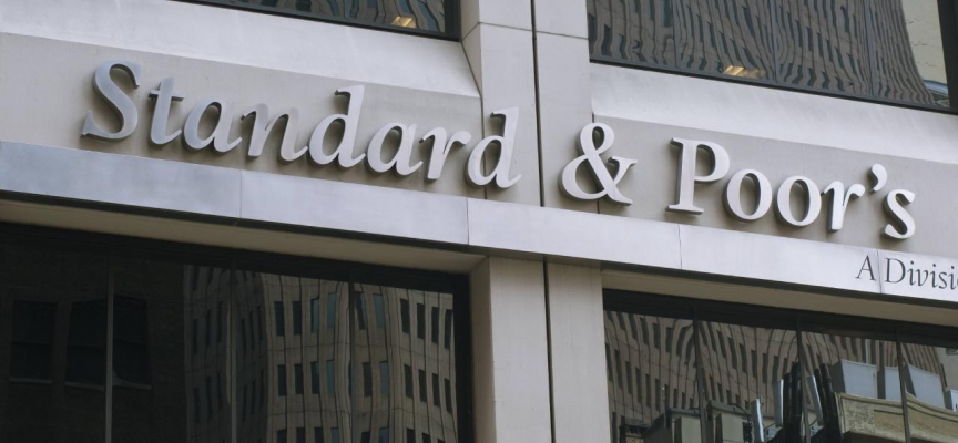 S&P, İtalya'nın kredi notu görünümünü pozitiften durağana çevirdi