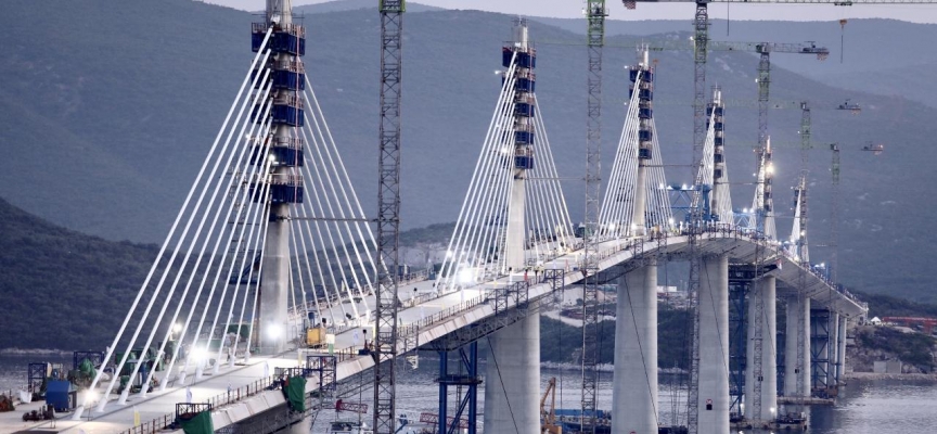 Hırvatistan Bosna Hersek'in karşı çıktığı köprüyü AB'nin desteğiyle açtı