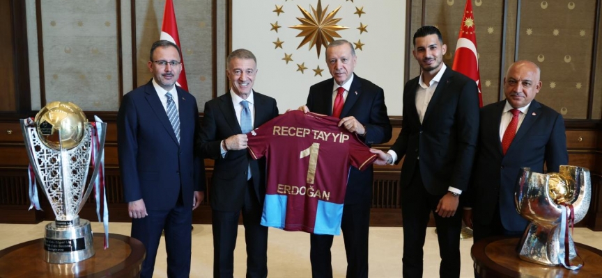 Cumhurbaşkanı Erdoğan, Trabzonspor heyetini kabul etti