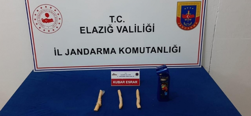 Elazığ'da şampuan kutusunda esrar ele geçirildi