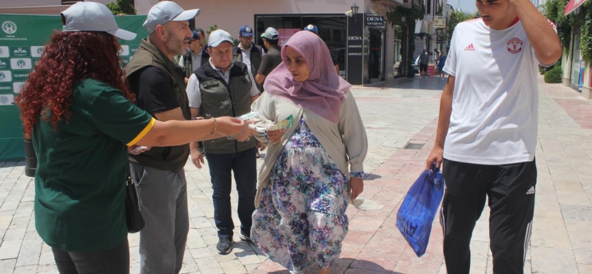 Afyonkarahisar'da orman yangınlarına karşı bilgilendirme broşürü dağıtıldı