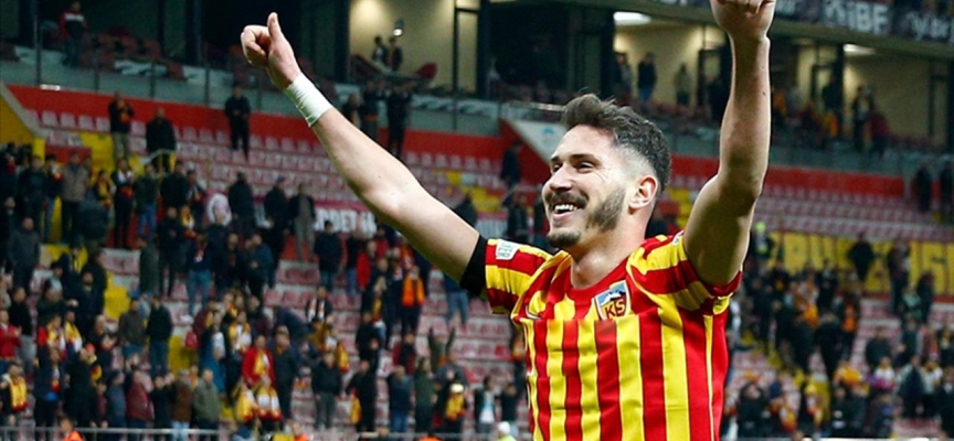 Mert Çetin Lecce'de