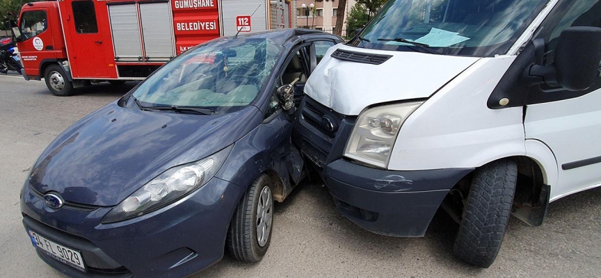 Gümüşhane’de trafik kazası: 2 yaralı