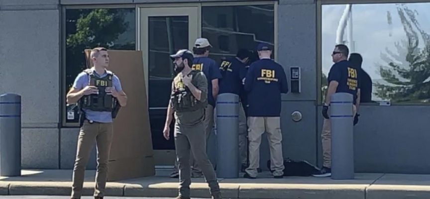 Silahlı bir kişi FBI ofisine girmeye çalıştı