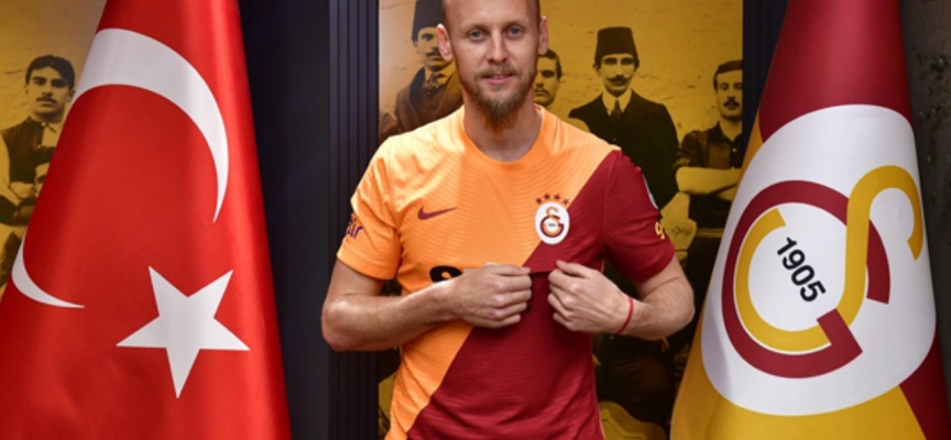 Semih Kaya profesyonel futbol kariyerini noktaladı