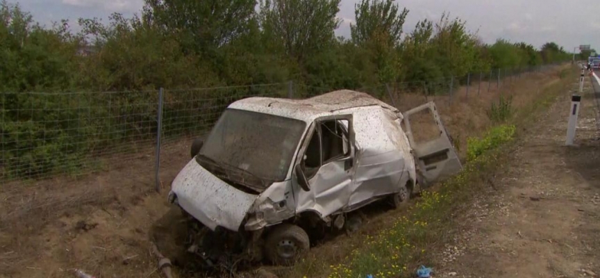 Avusturya'da göçmenleri taşıyan araç polisten kaçarken kaza yaptı: 3 ölü