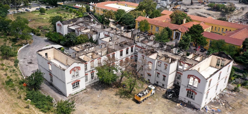 Balıklı Rum Hastanesi'ndeki yangının çıkış nedeni belirlenemedi