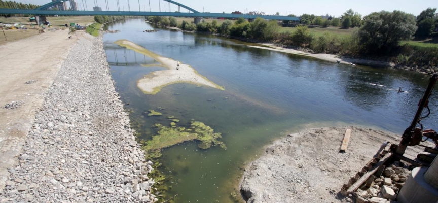 Hırvatistan'da Sava Nehri'nin su seviyesinde düşüş gözlendi