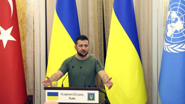 Zelenskiy: Türkiye ve Erdoğan tahıl sevkiyatında öncü rol oynadı