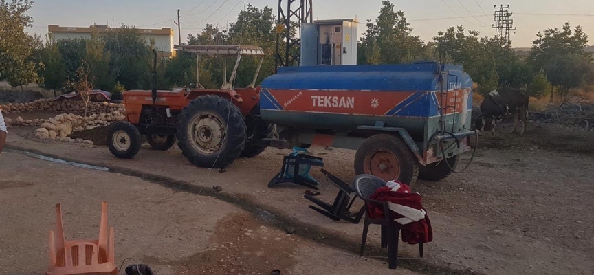 Kopan elektrik teli üzerlerine düştü: 5 yaralı