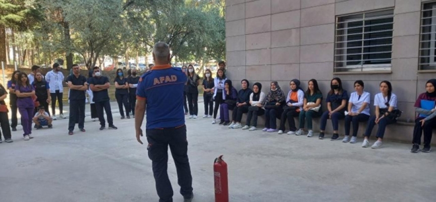 Kırşehir'de hastane personeline afet farkındalık eğitimi verildi