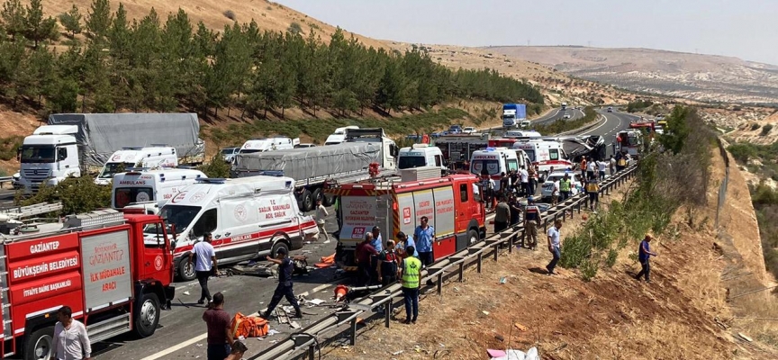 Gaziantep'teki kazada yaralanan 16 kişi taburcu edildi, 13'ünün tedavisi sürüyor