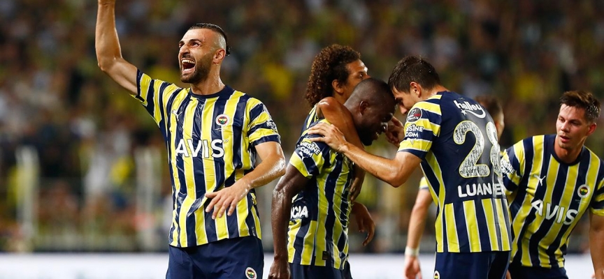 Fenerbahçe haftayı averajla lider bitirdi