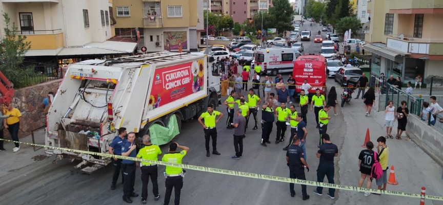 Adana’da çöp kamyonunun altında kalan çocuk hayatını kaybetti