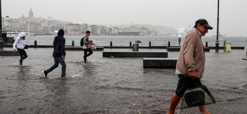 AKOM saat verdi: İstanbul'da sağanağa dikkat