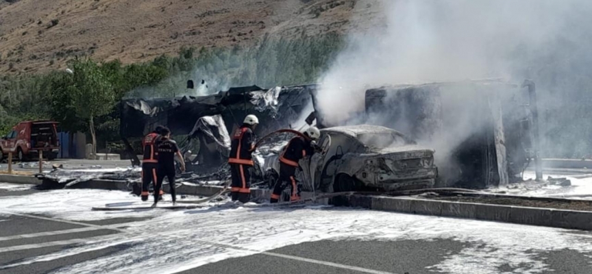 Malatya-Kayseri yolunda tır ile otomobil çarpıştı: 5 yaralı