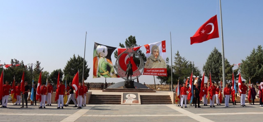 Kilis'te Mercidabık Zaferi ve Fırat Kalkanı Harekatı için tören düzenlendi