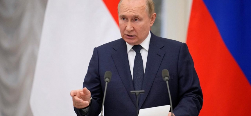 Putin: Yaratılan sorunlara rağmen petrol ve gaz gelirlerimiz artıyor