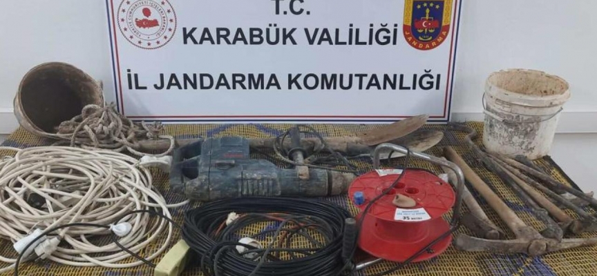 Karabük'te izinsiz kazı yapan 3 kişi suçüstü yakalandı