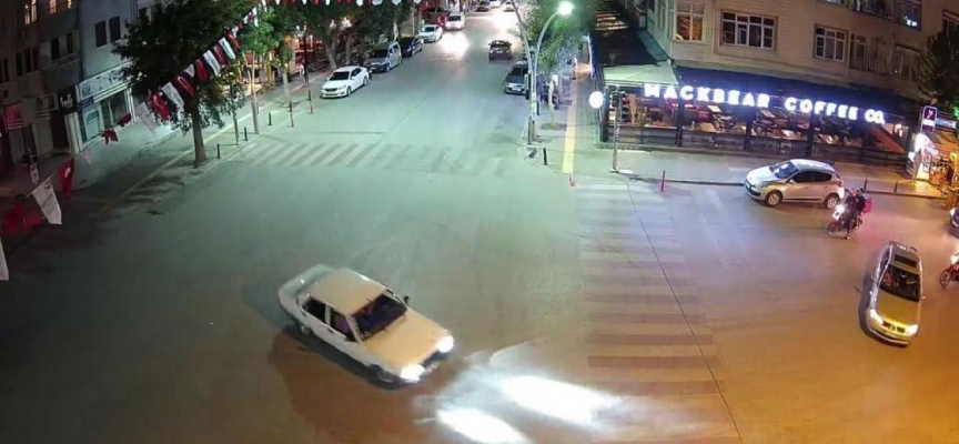 Cadde ortasında drift yapıp kazaya neden oldu, ehliyetine el konuldu