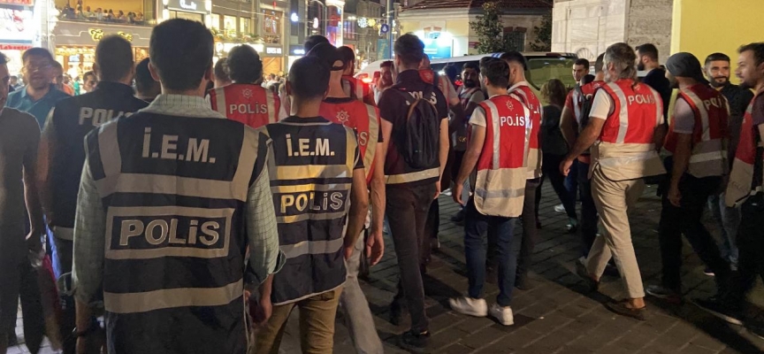 Beyoğlu’nda asayiş uygulaması: 200 polis katıldı