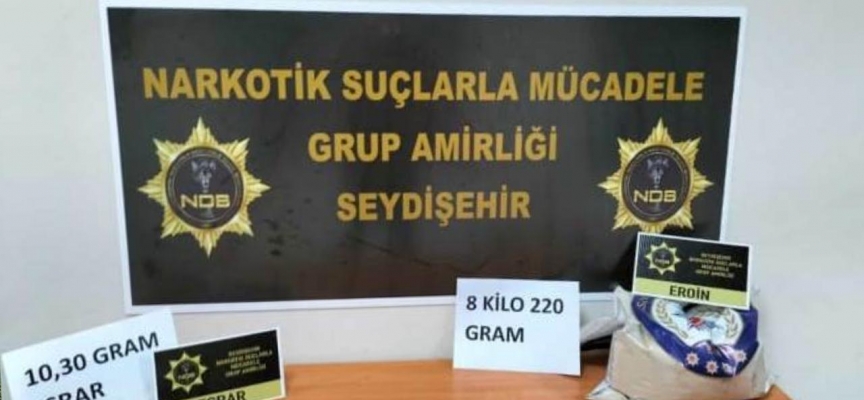 Seydişehir'de bir otomobilde 8 kilo 220 gram eroin ele geçirildi