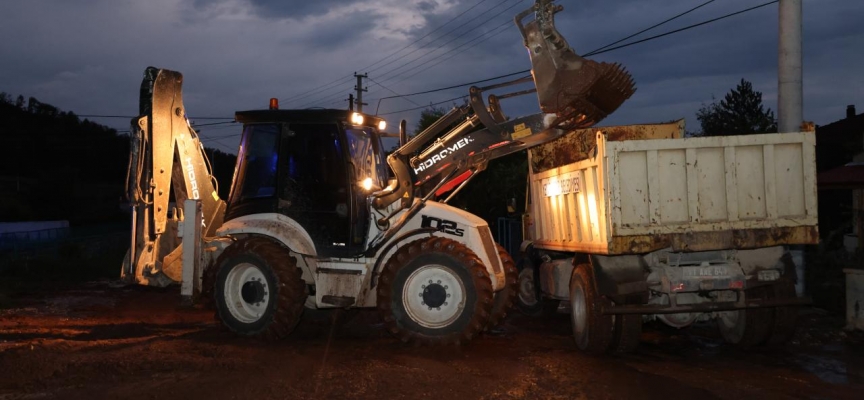 Bilecik'te sağanak ve taşkın bir köyde hasara yol açtı