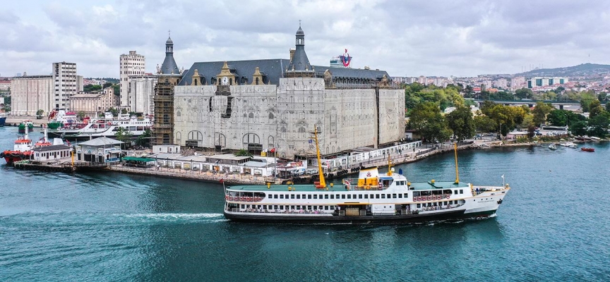 Asırlık Haydarpaşa Garı'nda restorasyon sürüyor