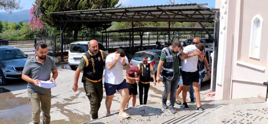 Muğla'da gasp ve hırsızlık iddiasıyla 5 zanlı tutuklandı