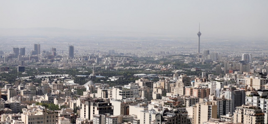 İran yabancı yatırımcıları çekmek için ikamet bedelini düşürdü