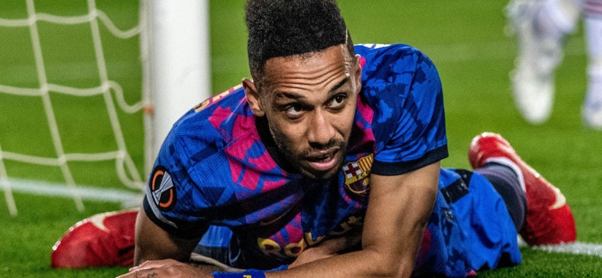 Barcelonalı Aubameyang'ı darbedip evini soydular