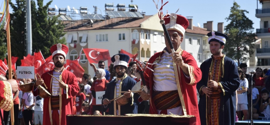 Burdur'da 30 Ağustos Zafer Bayramı törenlerle kutlandı.