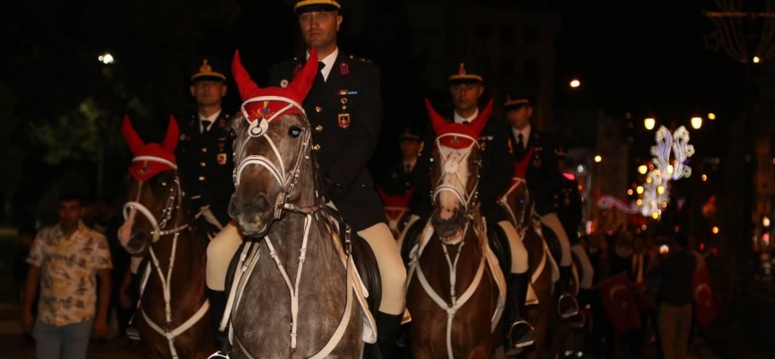 Nevşehir'de fener alayı düzenlendi