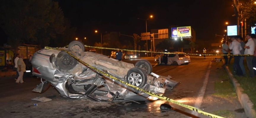 Şanlıurfa'da 2 otomobil çarpıştı: 1 ölü, 4 yaralı