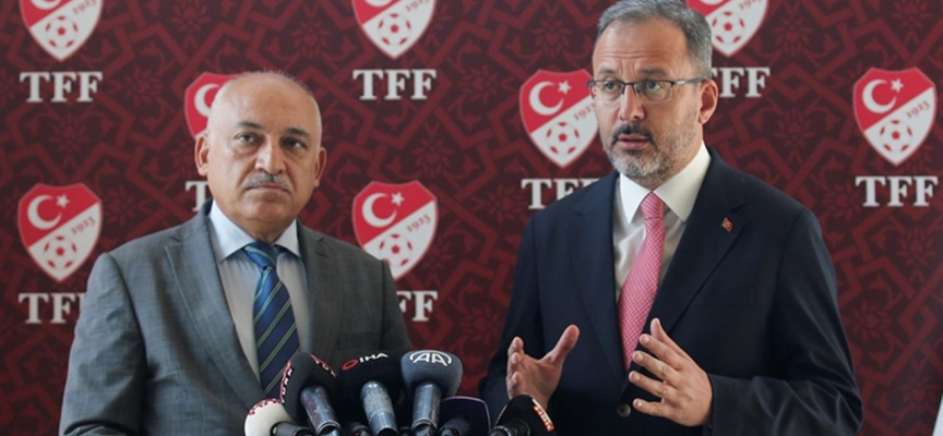 Bakan Kasapoğlu'ndan TFF Başkanı Büyükekşi'ye ziyaret