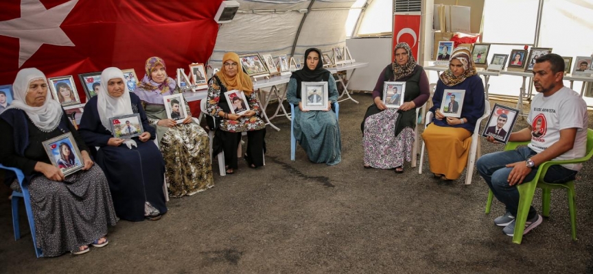 Diyarbakır anneleri 3 yıldır çocuklarının yolunu gözlüyor