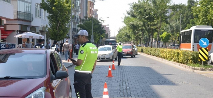 Uşak'ta bin 337 sürücüye para cezası kesildi