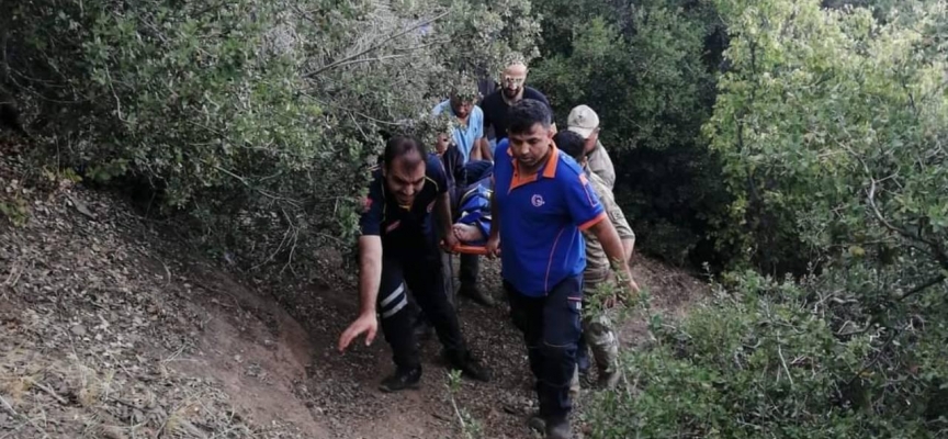 Dağlık arazide mahsur kalan yaralı kadın kurtarıldı